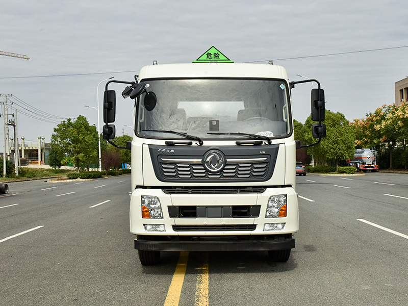 華特牌腐蝕性物品罐式運(yùn)輸車10.3方東風(fēng)天錦化工罐車